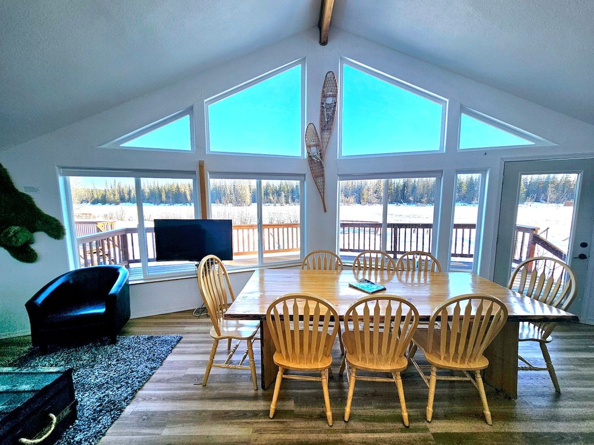 SLEEPS 6 -- RIVERFRONT CABIN photo 1