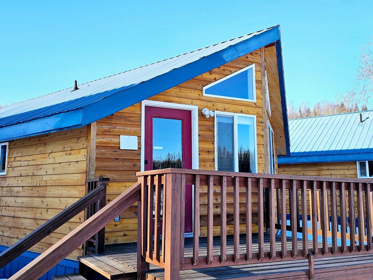 SLEEPS 4 -- RIVERFRONT RETREAT thumbnail 3